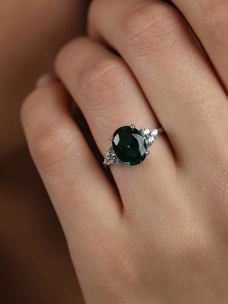 Silver Dark Green Oval Ring