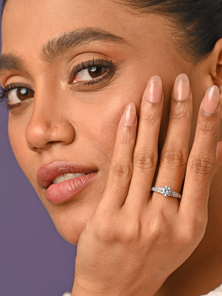 CLARA Pure 925 Sterling Silver V Solitaire Finger Ring with Adjustable Band 